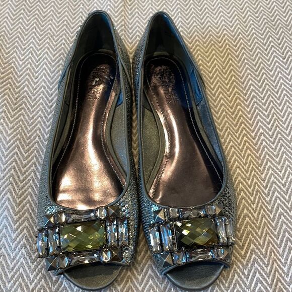 Kenneth Cole Reaction Emerald Shimmer Jeweled Flats - Picture 1 of 5